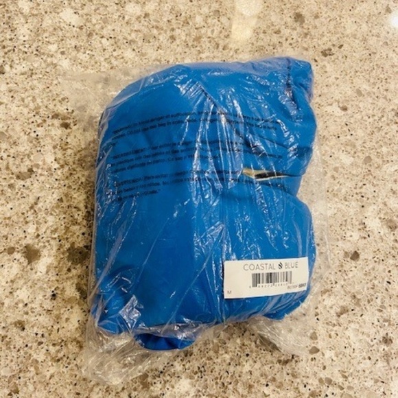 NWT COASTAL BLUE Blue 3 Tiered Ruffle Tankini Swim Suit Top Size Medium - Picture 4 of 4